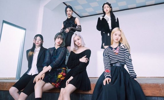 I completely missed this shoot bc I was inactive at the time??? Why does school do this to me???