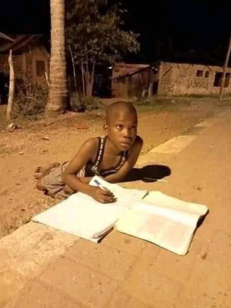 IamMzilikazi's tweet photo. “Our lives begin to end the day we become silent about things that matter.” ~ Martin Luther King Jr. #WakeUpEverybody ✊🏿 https://t.co/7s72hoaD3e