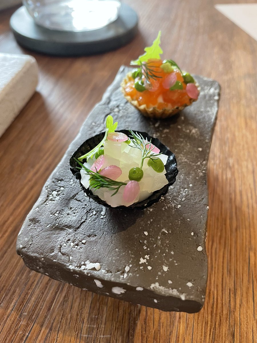 DigitalBlonde's tweet photo. Absolutely delicious meal @MichaelWignall_ @AngelHetton yesterday lunchtime for @Craft_Guild Lunch Club. Really nice to have an industry event in Yorkshire :-) https://t.co/qKwWQOSnxp