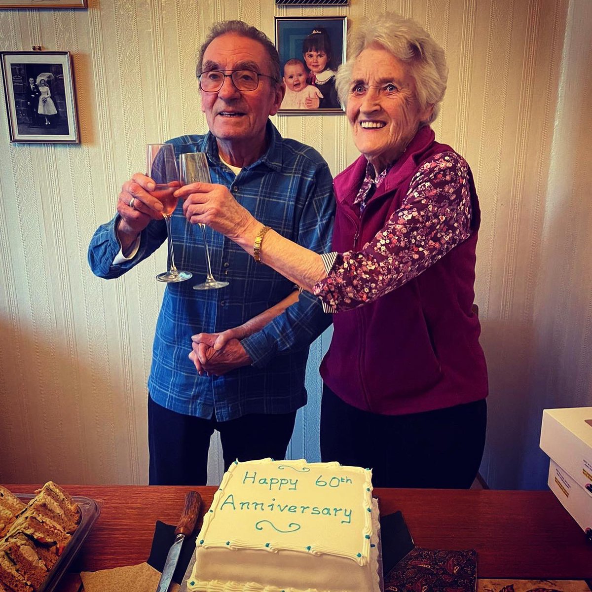 LynneShuttleton's tweet photo. How amazing is this , my parents celebrating there Diamond wedding #60yearsmarried  they are my rock https://t.co/dzWuZUutZ8