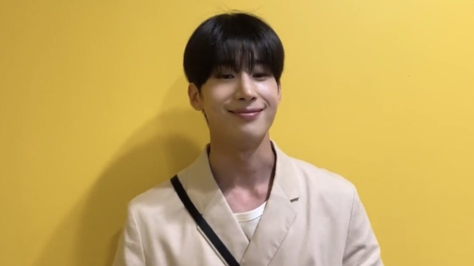 thedinosaur1224's tweet photo. 211026
Yglobal Update

See You Again Gallery :💛)

#한승우 #SEUNGWOO https://t.co/RG5VygCfvP