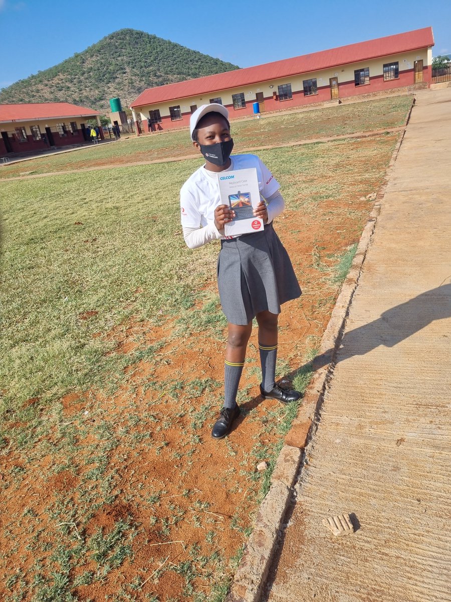 SharonMosoane's tweet photo. @Vodacom #codelikeagirl2021
2nd Place Winner in your Class. https://t.co/Wm5DYXnRYO
