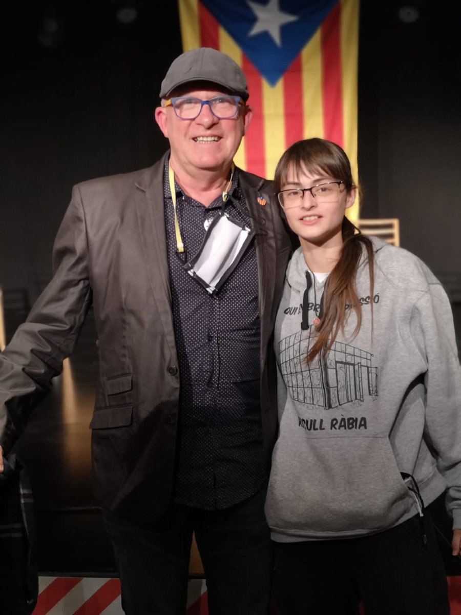 Ahir, a la #SalaTorin d’Olot, vàrem fer el debat #AR2021 per les eleccions AR del <a href="/ConsellxRep/">COMPTE ANTIC Consell de la República Catalana</a> Il.lusió, bon ambient i grans idees per fer #Republica SEGUIM!!! <a href="/CLxR_Amer/">Consell Local Amer</a> <a href="/CxRepBesalu/">Consell Local per la República Besalú</a> <a href="/9Balas9/">Jbalas99 🔇</a> <a href="/LluisFerres/">Lluís Ferrés 🎗</a> <a href="/diegoarcosbarna/">Diego Arcos Espinosa</a>