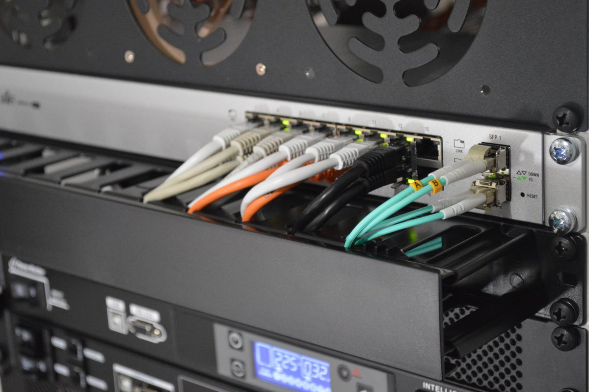 Lazaruspr's tweet photo. How to Build Your Own Custom Home Lab For Less Than $4000
https://t.co/kcbv544BlV https://t.co/tPe6GRZKg0