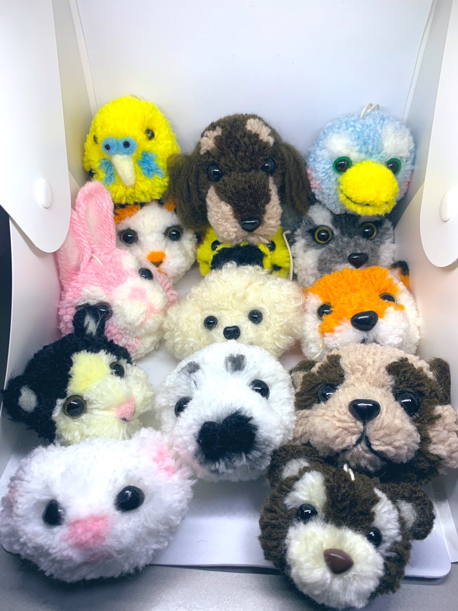 reno_Mr_right's tweet photo. 【㊗️フォロワー様1000名突破⠀】
感謝の気持ちを込めて、今回は特別なプレゼント企画やっちゃいます✨

画像3～4枚目からお好みの子＆金具を選んでいただけます🙇‍♀️
そして今回はなんと‼️ぽんぽんのオーダー可能です😆👍

応募条件等は画像1＆2枚目で確認して下さい。

応募期限:11月3日18:00まで https://t.co/WpitKrJgO9