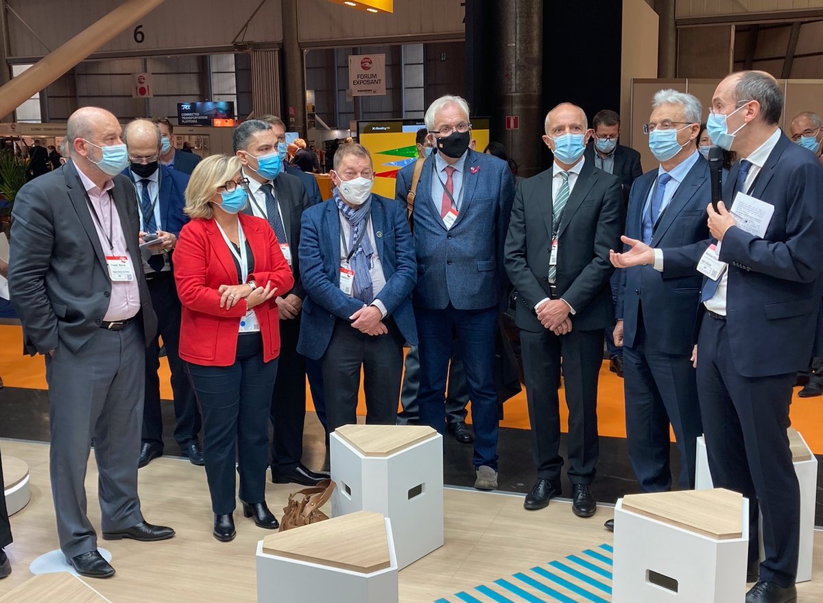 chabanelm's tweet photo. #SIFER2021 L'ambition de @SNCFReseau : faire gagner le ferroviaire!
Une volonté que nous partageons avec nos partenaires, nos clients et tous les acteurs du secteur.
Grâce à l'appui du #planderelance et des Régions, cette victoire est possible !
@Ecologie_Gouv @hautsdefrance https://t.co/6w6h0dUnZ2