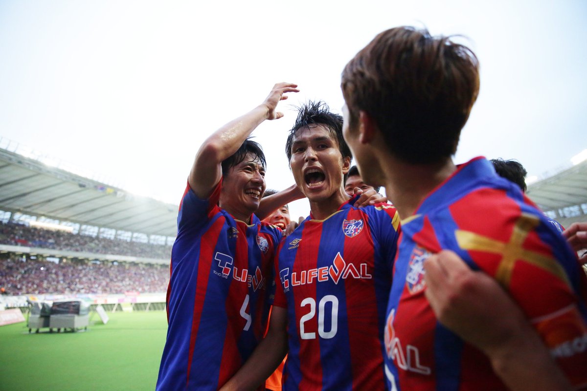 fctokyoofficial's tweet photo. 🔵🔴
#FC東京 に所属していた #大黒将志 さん(2010所属)、 #徳永悠平 さん(2006-2017所属)、 #前田遼一 さん(2015-2018所属)が、#Jリーグ 功労選手賞を受賞されました!!👏✨

オグリさん、悠平さん、遼一さん！
おめでとうございます!!!!😆🙌
https://t.co/SA9823rwi0

#fctokyo #tokyo https://t.co/iprEdnrDjo