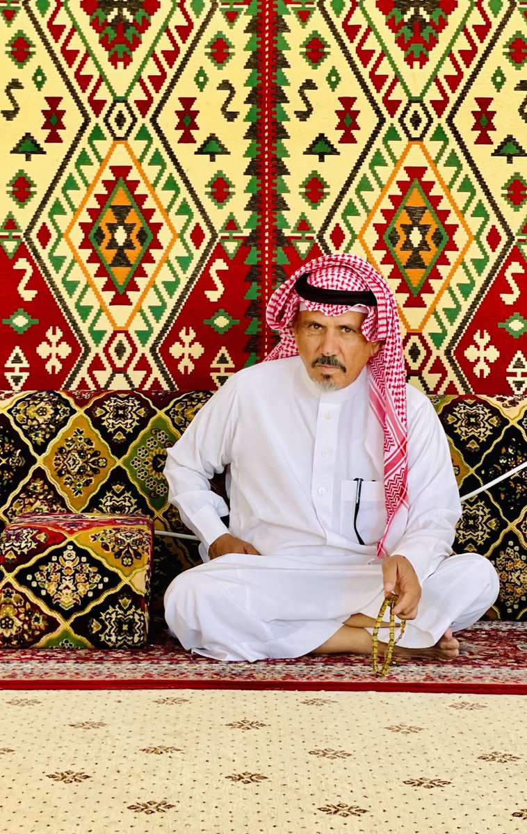 BinTwalah_a's tweet photo. من الساحل الغربي ومن جدة ومن قبيلة الوفاء والأدب والكرم سُعدنا هذا اليوم بزيارة كريمة من الشيخ : محمد وخيضر السلمي وإبنه الرائد بندر في منزلنا مما كان لها أكبر الأثر في تأصيل العلاقات الأخوية بين أبناء هذا الوطن الكريم فأهلاً بهم وشكراً لهم ولكم وأدام الله الخير بيننا وللجميع . https://t.co/hPEtDdgm1H