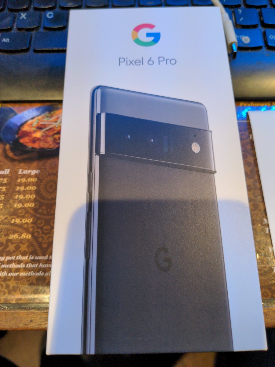 tayyab85's tweet photo. Pleased to meet you. #Pixel6 #teampixel  #pixel6pro  #myphoneisbetterthanyours #what #saysomething https://t.co/9prmBlH2Cb