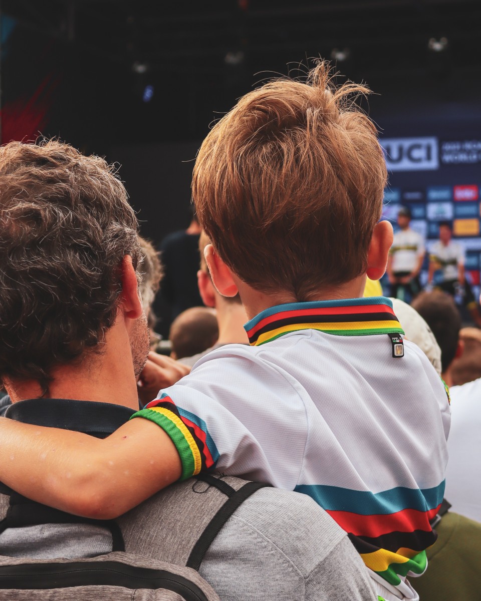 flanders2021's tweet photo. 🌈 Unbelievable it's been already one month ago we celebrated the last new World Champion on our #Flanders2021 roads! 😱 Do you still remember that beautiful day? 🥰💭 https://t.co/fVbsn0jzEr