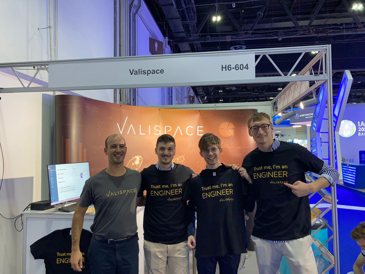 The future of engineering has arrived! 

Thanks to the <a href="/LOOPSM4/">LOOPS-M</a> team for coming to visit us at #iac2021.

If you'd like to look as good as them in their new 'Trust me, I'm an engineer' t-shirt then come along to booth H6-604 and pick one up 🚀