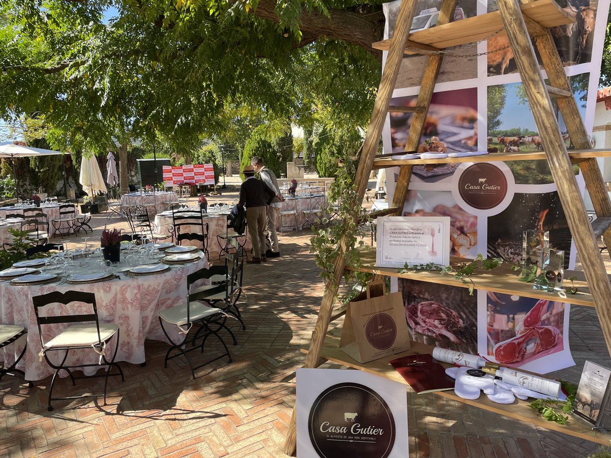CasaGutier's tweet photo. El pasado #sábado tuvo lugar nuestra jornada “Ganader@s por un día” y queremos agradecer al Restaurante #LaEncomienda, a #Apacama y @bancosantander por colaborar con nosotros.

Y por supuesto, estamos muy agradecidos a todos los #MeatLovers que nos acompañaron ♥ https://t.co/ScMQqcUMln