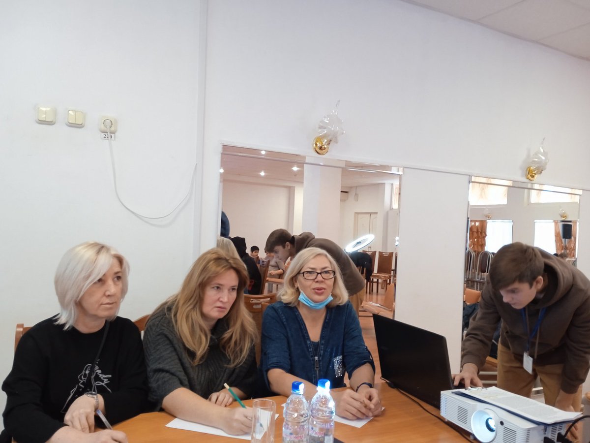 ГКУ СО ЦП ДОПР СОЗВЕЗДИЕ приняло участие в деловой имитационной игре "В семье"по региональному проекту  "Рост-ОК'. В игре дети получили полезные знания, необходимые для будущей самостоятельной жизни, а также положительные эмоции!