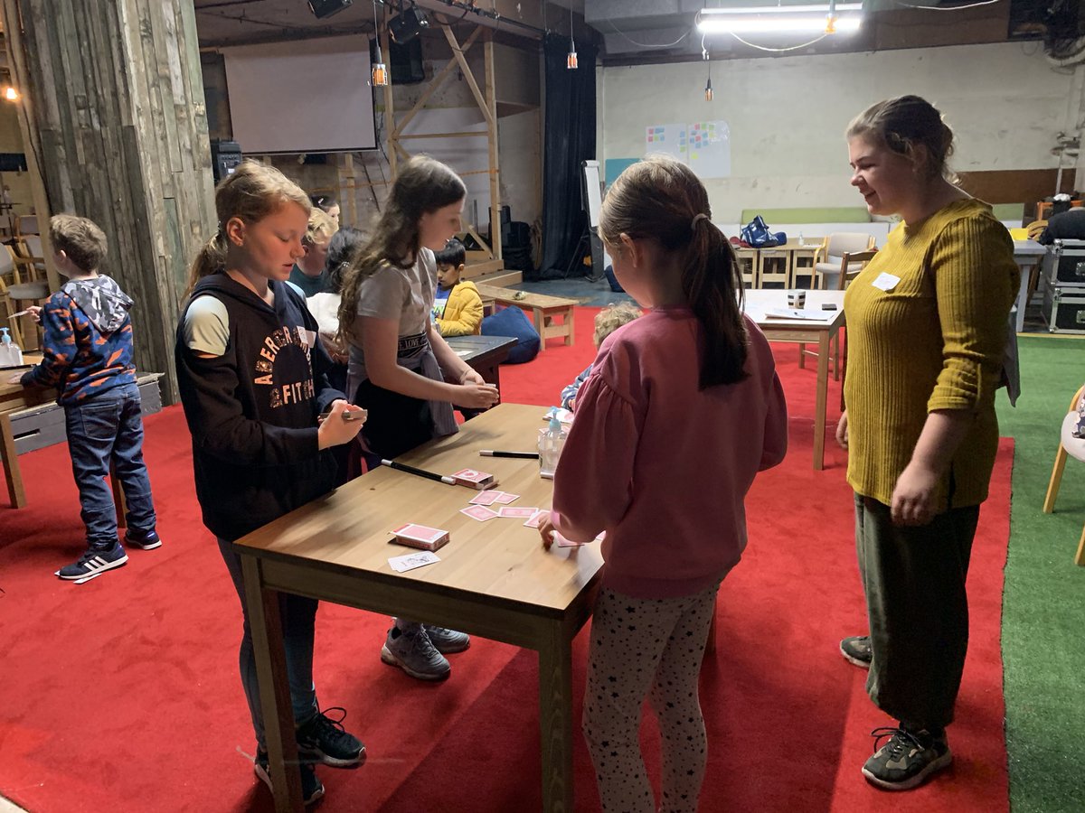 StaceyArtsWales's tweet photo. Great start to our โจ #Magician #Workshopโจ๐ช as part of our @YMCASwansea #YFun October half term activities @VolcanoUK ๐คฉ #HereForSwansea #YouthWork @SwanseaCouncil https://t.co/lNA9M0i22n