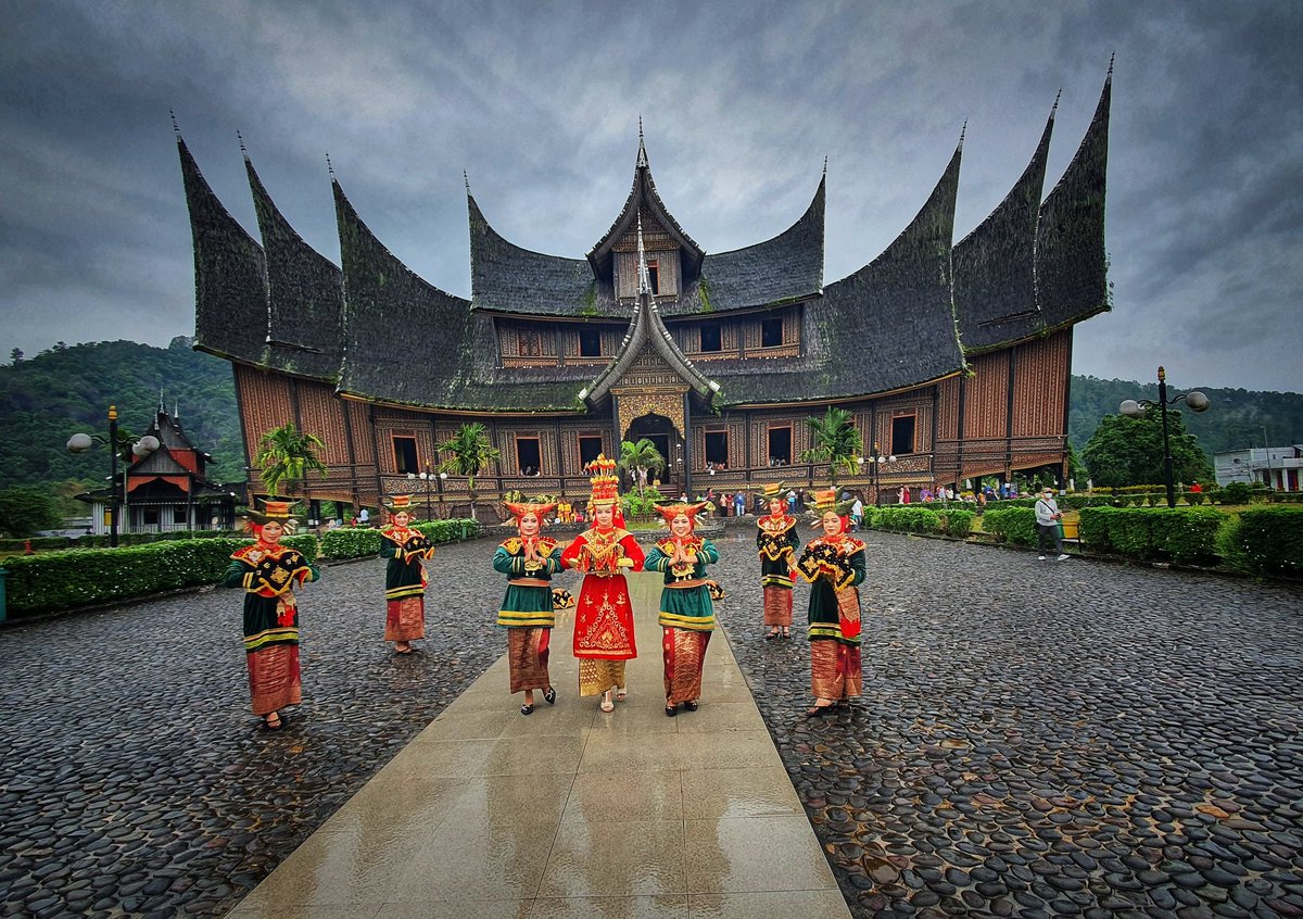 nadikadar's tweet photo. @gakbisaa_ @piokharisma Mirip ini ya Uni... toss dulu 😁
#SetorFoto #SetorFotoPio @piokharisma https://t.co/x8UTov11C8