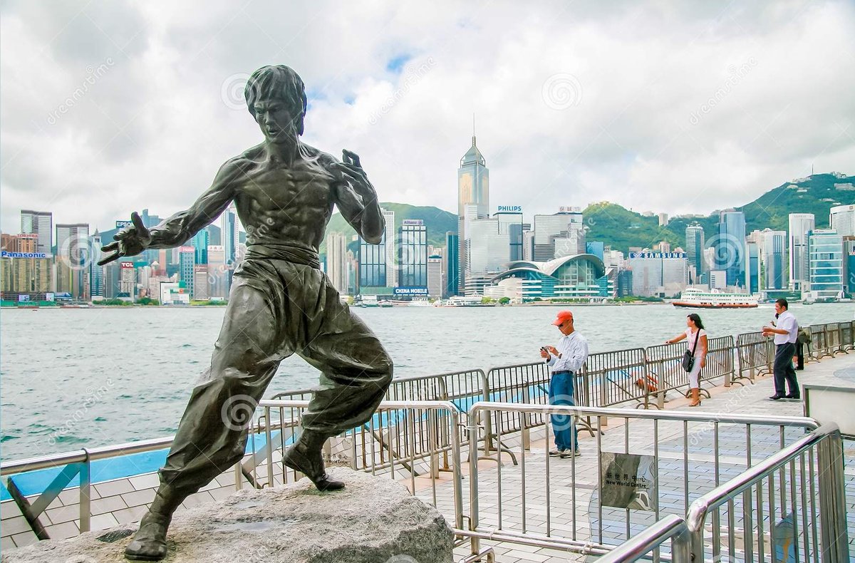 gato_terrestre's tweet photo. 🚨NFT GIVEAWAY🚨
To celebrate launch of #LandArt in #NextEarth, if we reach 100RT we'll be gifting a 100 tiles(10x10) water plot #NFT just in front of the Bruce Lee statue, HK⤵️
1️⃣Follow
2️⃣RT and ♥️
3️⃣Tag 2 friends

#NFTGiveaway #pixelart #NFTCommunity @NextEarth_ #nftcollector https://t.co/qIGJ16rLKK
