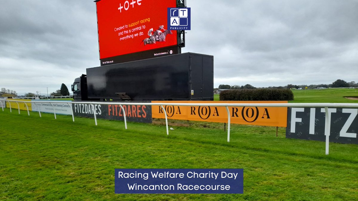 RTApublicity's tweet photo. It was a busy #weekend for RTA Publicity, with crews at Doncaster, Cheltenham, Newbury, Aintree and Wincanton!

Did you catch our #branded signage at the various racecourses📍

More #pictures from our past events here ⬇️

https://t.co/CmFXlCN6Bk https://t.co/hqvdE4HLkg