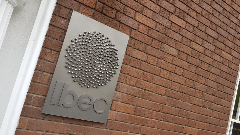 65% of companies increased pay rates in 2021 - Ibec
bit.ly/3GnyXId