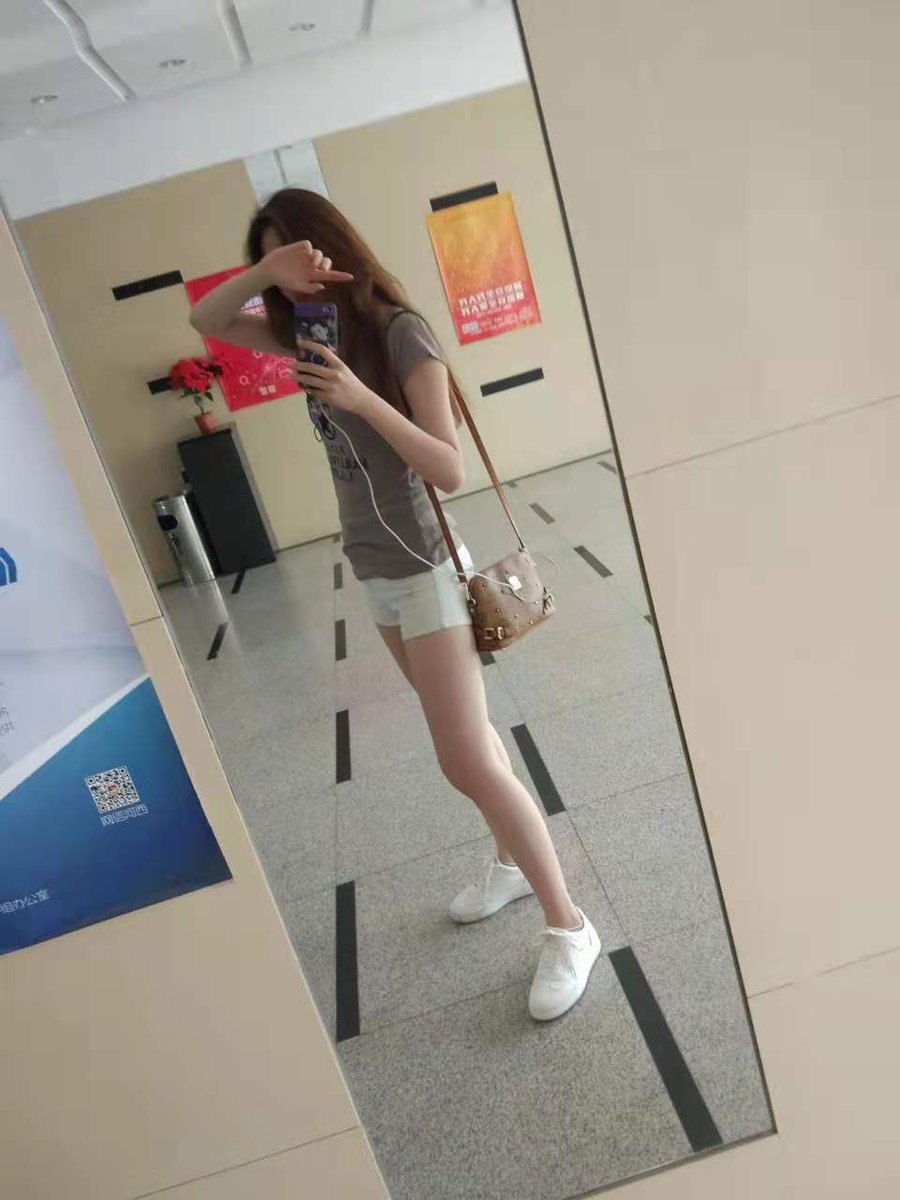 hsmmzy's tweet photo. MM044
坐标：道理
大米：单6 夜自己联系15大约
心得：21岁的小妹妹，怎么玩都可以，比较听话，身材肉眼可见，年轻就是好呀。 https://t.co/Do1sf06UNn