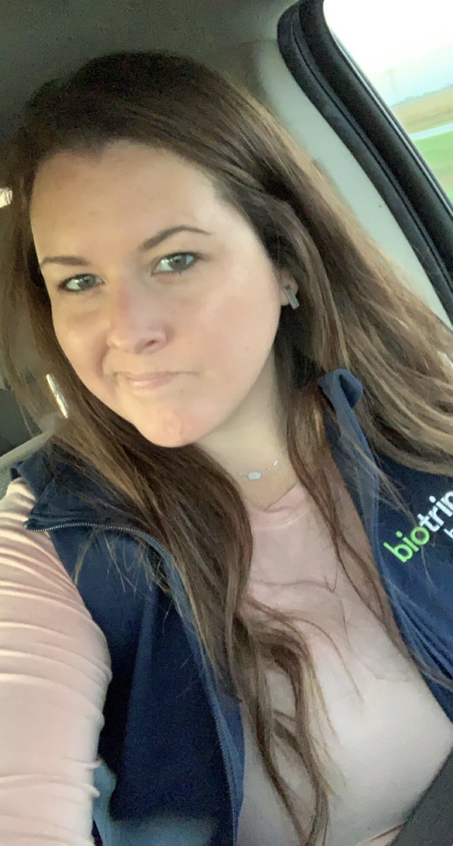 agcoachkacee's tweet photo. Anyone else deal with this collar issue!?? Like how do we not know how to keep that one side down!??? #ag #agprobs #biotrinsic https://t.co/Lg7v68I6Lj