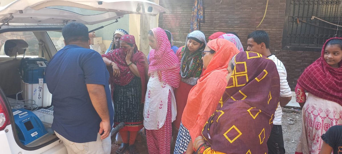 #SVEEP awareness programme Tavvakal Society, Bavisa Falia, Silvassa about the use of EVM, VVPAT, helpline no. 1077 and cVIGIL app etc. #ECISVEEP #SVEEPDNH <a href="/tapasyaraghav/">Dr Tapasyaa Raghav</a>
 <a href="/CollectorDnh/">Collector DNH</a> <a href="/DNH_DMA/">DNHDDMA</a>
 <a href="/ECISVEEP/">Election Commission of India</a>