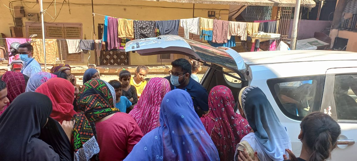 SVEEPDNH2021's tweet photo. #SVEEP awareness programme Tavvakal Society, Bavisa Falia, Silvassa about the use of EVM, VVPAT, helpline no. 1077 and cVIGIL app etc. #ECISVEEP #SVEEPDNH @tapasyaraghav
 @CollectorDnh @DNH_DMA
 @ECISVEEP https://t.co/K6FSk7HXLR