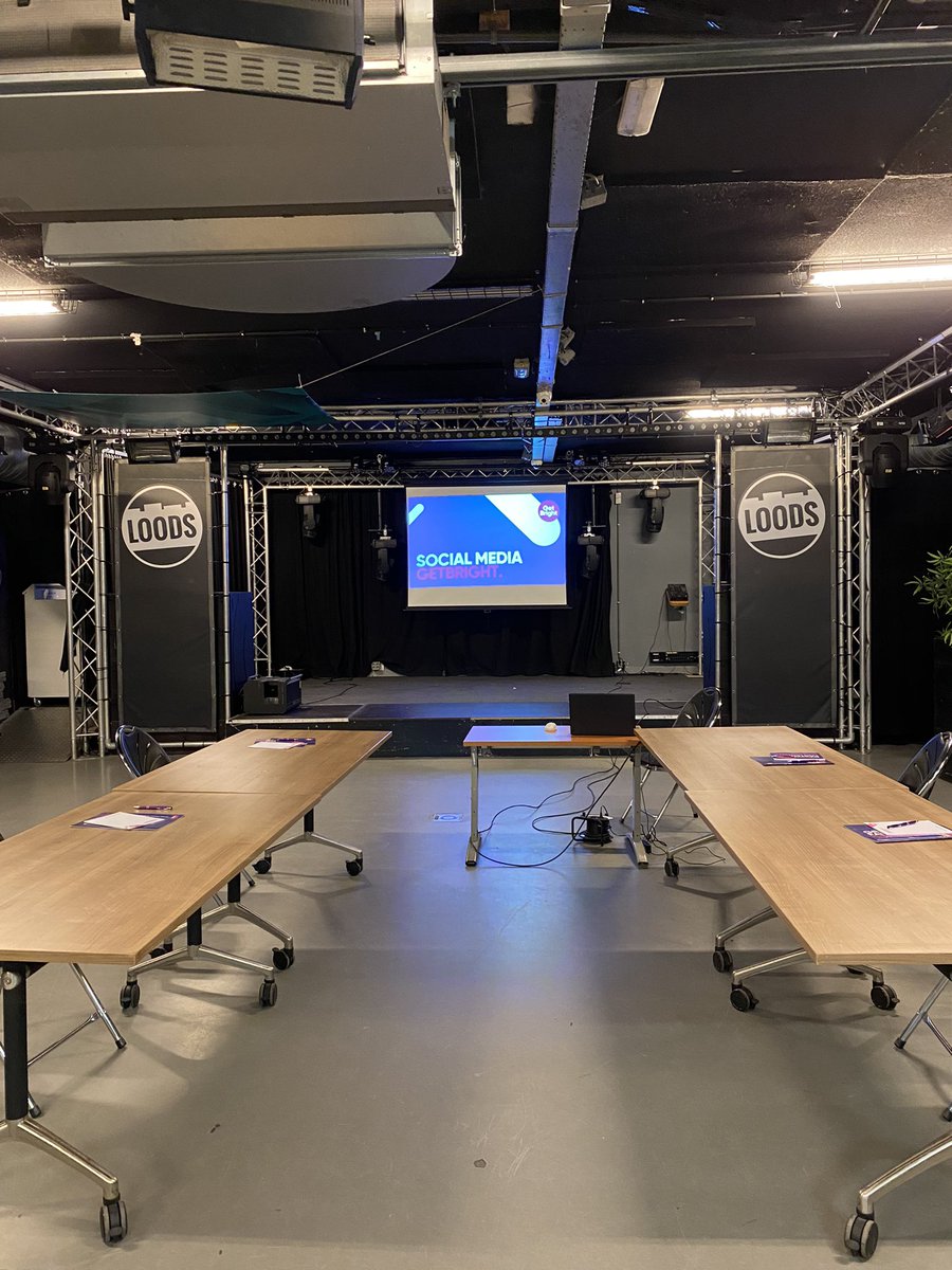 TravellousWorld's tweet photo. Ready to teach another social media marketing class! #incompanytraining #teaching https://t.co/G4uZpWsyWT