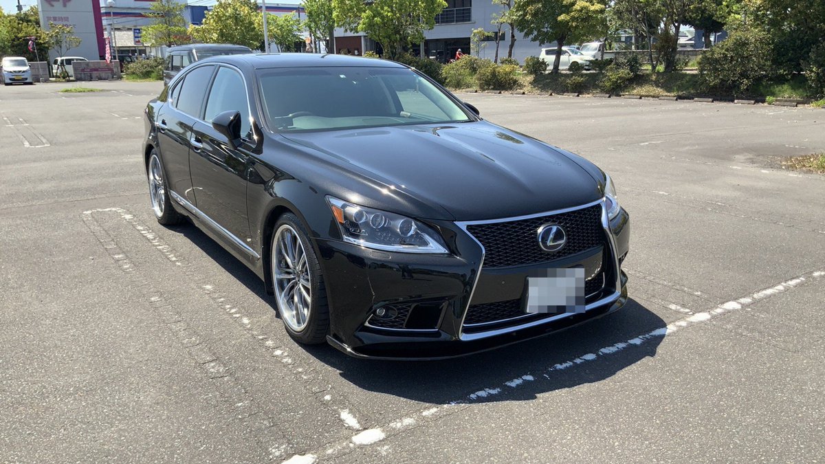 sellca_sellcar's tweet photo. 🚗#レクサス #ＬＳ 2016年式 🚗
オークションが盛り上がり開始価格から174万円高く売れました👍

詳細＆オークション申込はこちら😁
https://t.co/X3UFoIUlS3

#車好きはRT #車好きと繋がりたい #車買取 #車売ります #SellCa https://t.co/W1EGH0o4S3