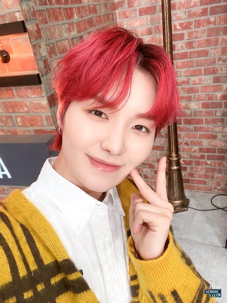 arirang_ASC's tweet photo. [MC]
⠀
울 MC들과 함께한 오늘의 ASC도
무사히 완료 👻
모두 건강한 모습으로 담주에 만나요 🤍 https://t.co/CS739RwAbk