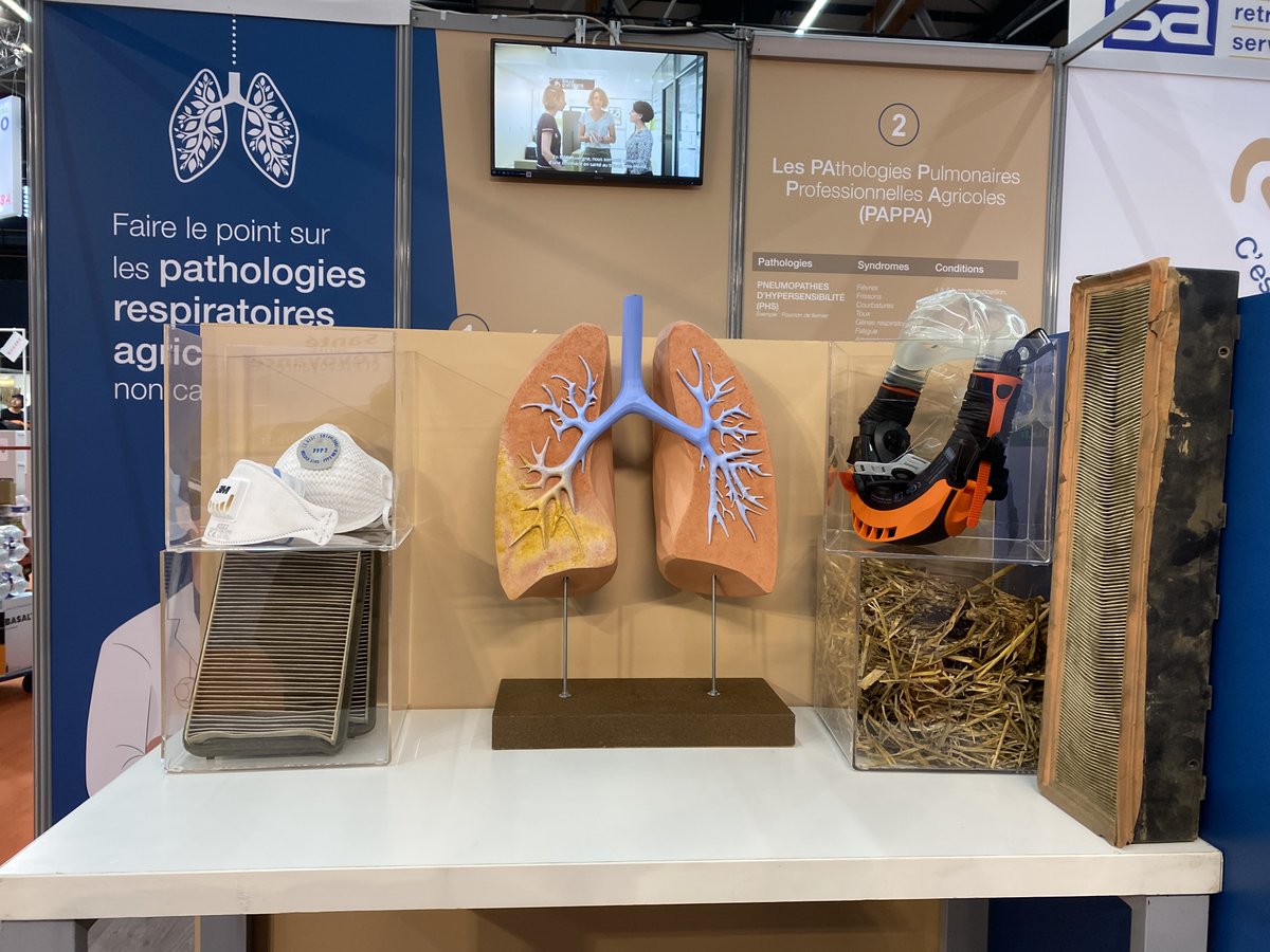 AseptFCB's tweet image. Le #REPRAN était présent sur le salon de l'élevage à @ClermontFd pour parler risques respiratoires agricoles. Merci à la @msaAuvergne pour ce stand essentiel pour sensibiliser sur ce sujet !