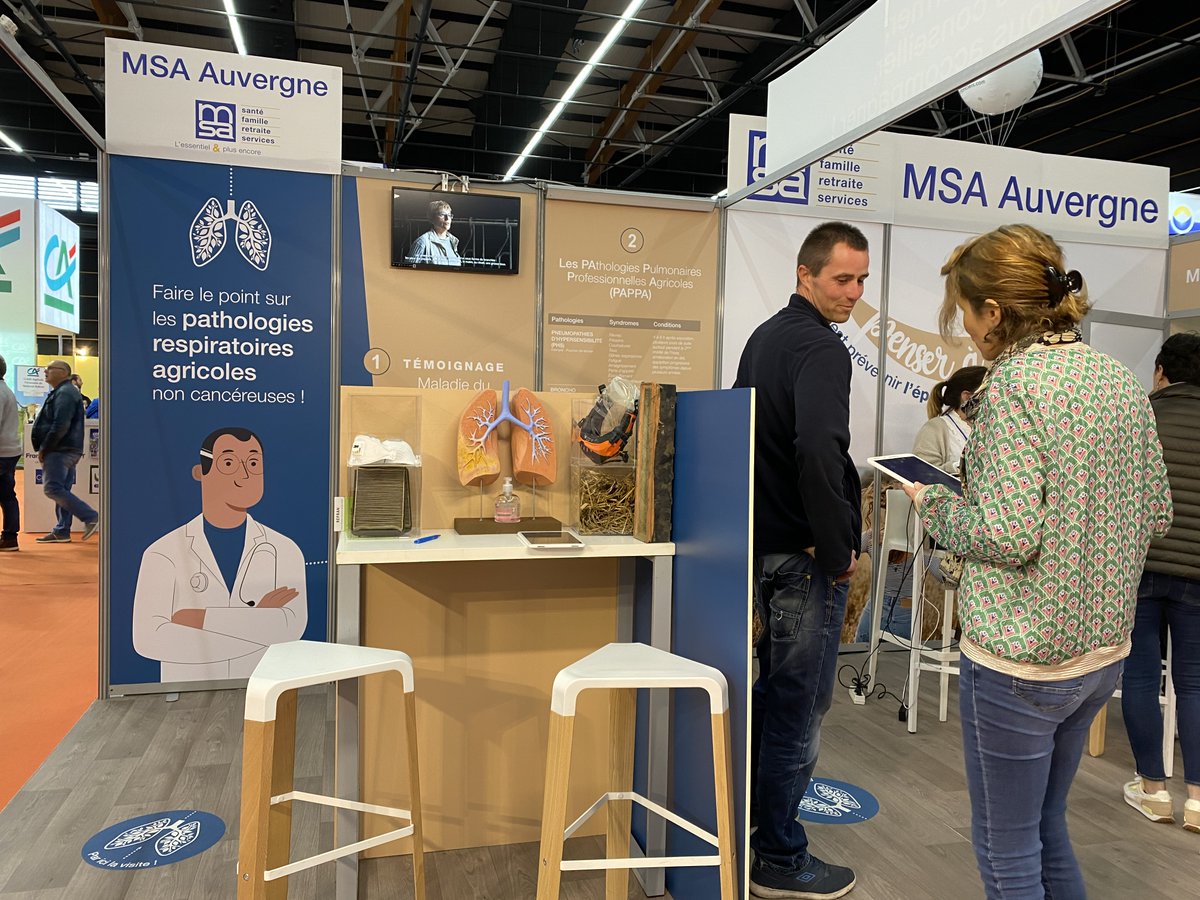 AseptFCB's tweet image. Le #REPRAN était présent sur le salon de l'élevage à @ClermontFd pour parler risques respiratoires agricoles. Merci à la @msaAuvergne pour ce stand essentiel pour sensibiliser sur ce sujet !