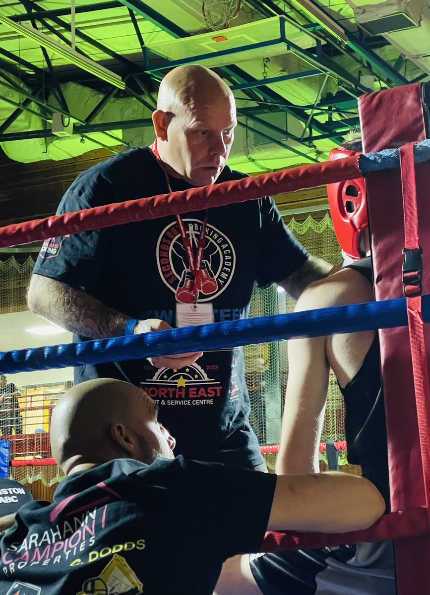 SecondsOutBA's tweet image. Great first boxing show back since lockdown. All fair decisions, always learning and always respectful. Great effort teamsecondsout.