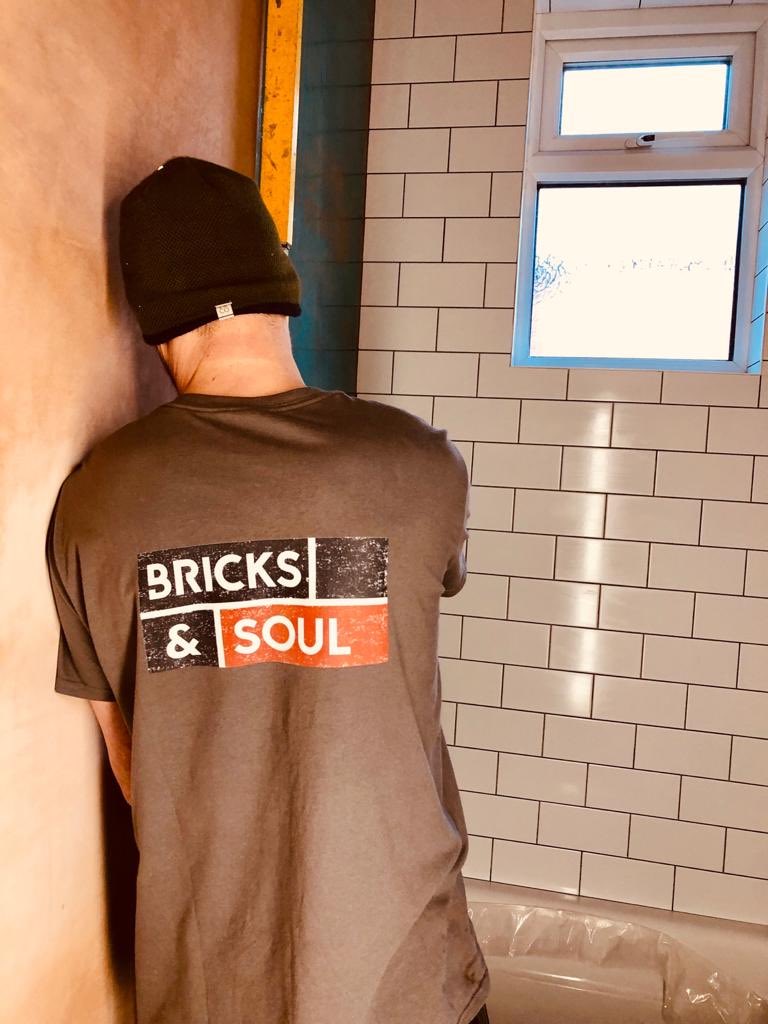 MoorfieldGroup's tweet photo. Supporting those around us is key to our #BuildingForGood commitment.
Our next #MoorfieldMoment celebrates @bricksandsoul, our first social impact investment in 2019 who work to bring empty homes back into use, providing shelter for those who need it most. https://t.co/rVMUtoxo8a