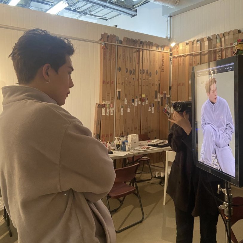 joopiics's tweet photo. [📸] 211026 jooheon on un1v€rs€ https://t.co/yd9qX261rU