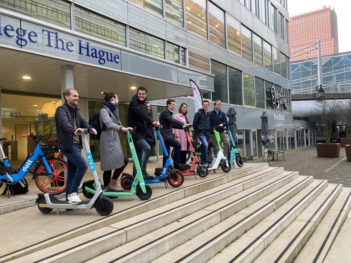 PublicPolicyA's tweet photo. Vandaag biedt https://t.co/6Jz5Vv0WAq een petitie aan ⁦@IenWTweedeKamer⁩. ⁦⁦@pedegro⁩ ⁦@HabtamudeHoop⁩ ⁦@JacoGeurts⁩ ⁦⁦@kbhagen⁩ ⁦@MahirAlkaya⁩ ⁦@chris_stoffer⁩ ⁦@Pieter_Grinwis⁩ ⁦@Kauthar_⁩ ⁦@LammertvanRaan⁩ https://t.co/SC6QF2Yn5C