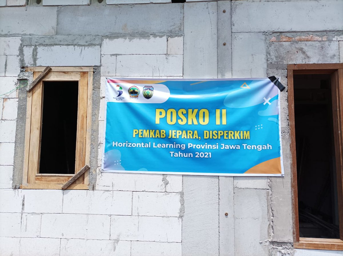 DisperkimJepara's tweet photo. Disperkim Jepara menerima kunjungan studi tiru  "HORIZONTAL LEARNING PROVINSI JAWA TENGAH " di lokasi Perumahan berbasis komunitas di desa kedungcino ,Jepara. Kegiatan ini dihadiri DISPERAKIM 12 Provinsi se Indonesia terkait perumahan berbasis komunitas yang telah berjalan https://t.co/XnRj89A2mY