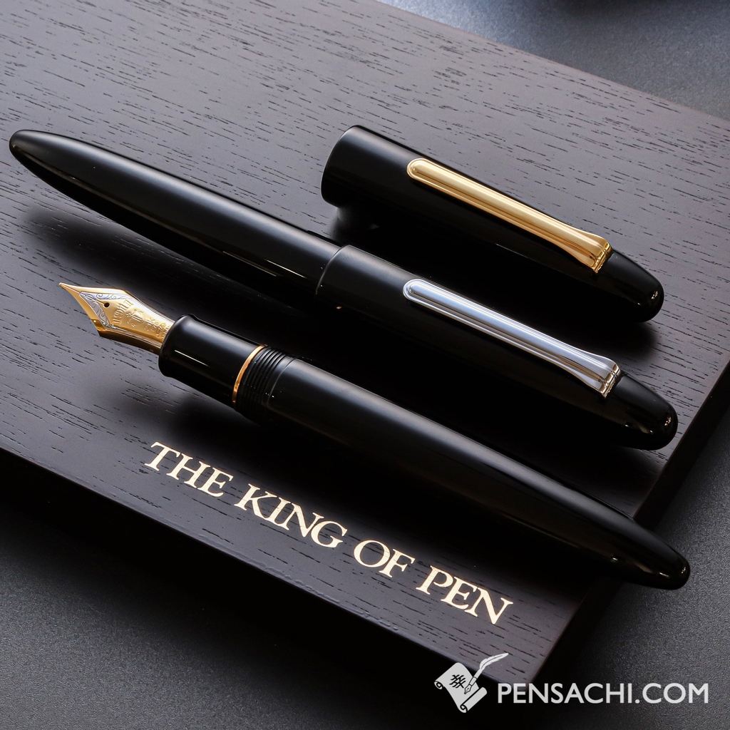 pen_sachi's tweet photo. The long-awaited Kings are back! We have a lot of customers asking for this pen, and they are finally BACK IN STOCK! 😍
Check our website out and be one of the lucky owners because these Kings sold out FAST! ⚡ #KOP #kingofpen #ebonite #KOPebonite #ebonitepens https://t.co/cUuhnd4658