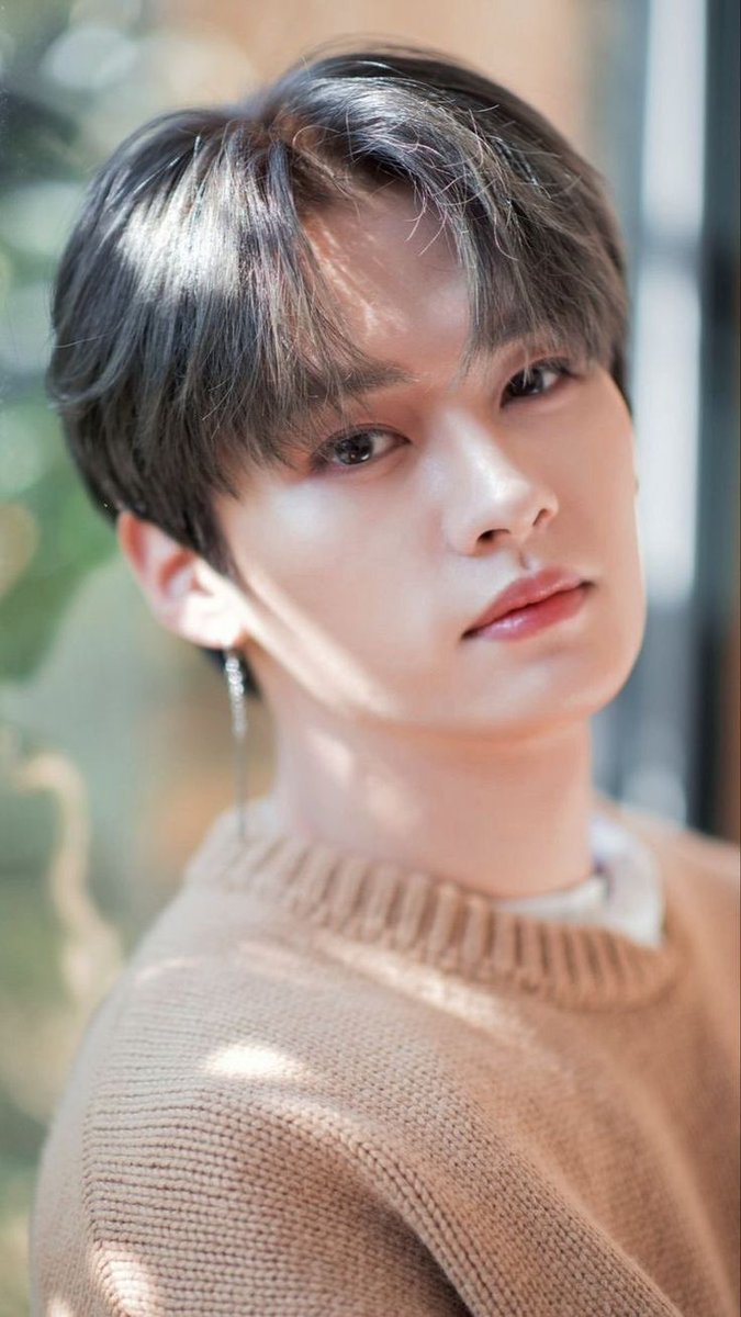 ylinojin's tweet photo. ✍️: you're my home.
— 2min au wherein...

       mikael (lmh) was looking for a room for him to stay. one of his friend send him a contact, they have no idea it was his ex, stephan (ksm) who's still wondering if they can have a second chance. https://t.co/Z6xXitVwxF