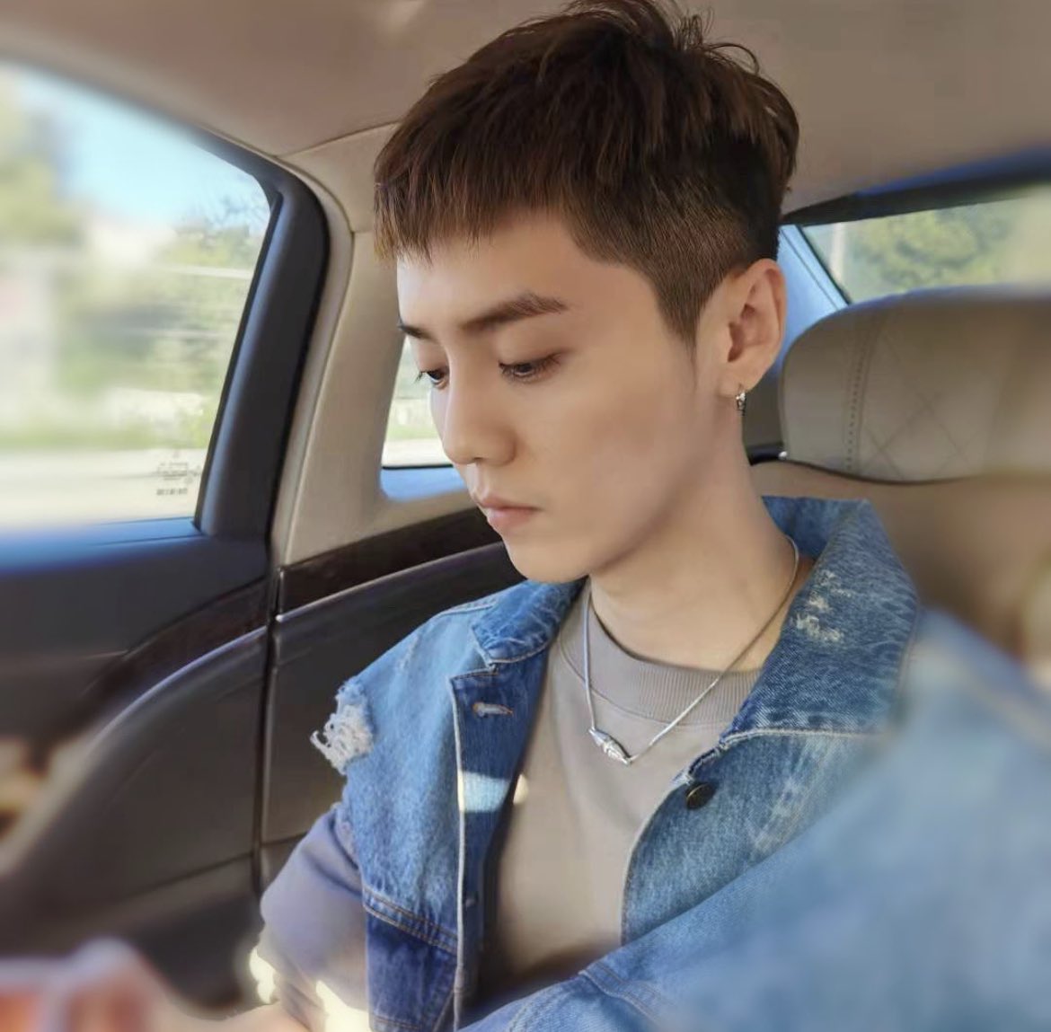 luhansbody's tweet photo. OMGGG https://t.co/i0qgyCdYRw