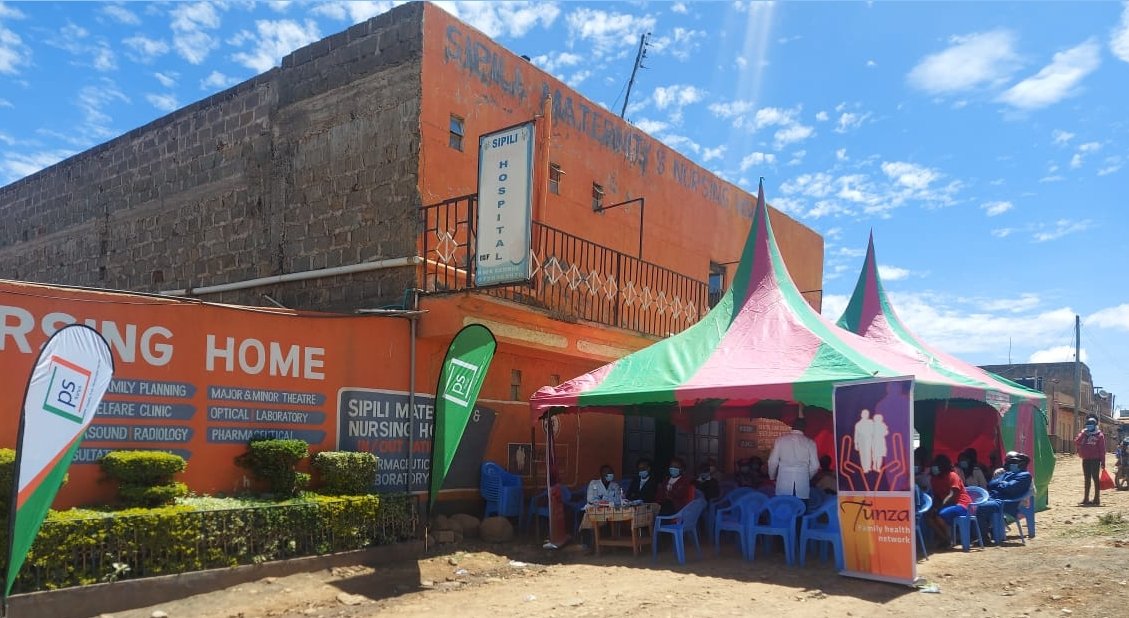 PSKenya_'s tweet photo. Early screening for #breastcancer saves breasts and saves lives.  On going FREE screening at Sipili @TunzaHealth clinic in Sipili.  @LaikipiaCountyG  @StanbicKE #KnowYourBreasts #BreastCancerAwarenessMonth #BreastCancerAwareness https://t.co/eTVqVVhSE8