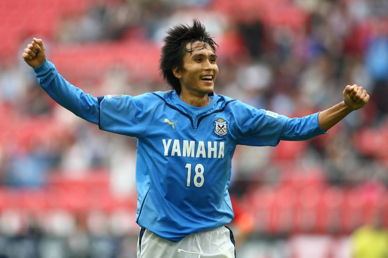 ジュビロ磐田 00年 14年までジュビロ磐田で活躍し 現在は ジュビロ磐田u18 コーチとしてクラブを支える前田遼一氏が Jリーグ功労選手賞を受賞しました Jリーグhp T Co E9jru4p06q T Co Svya4evmzn Twitter