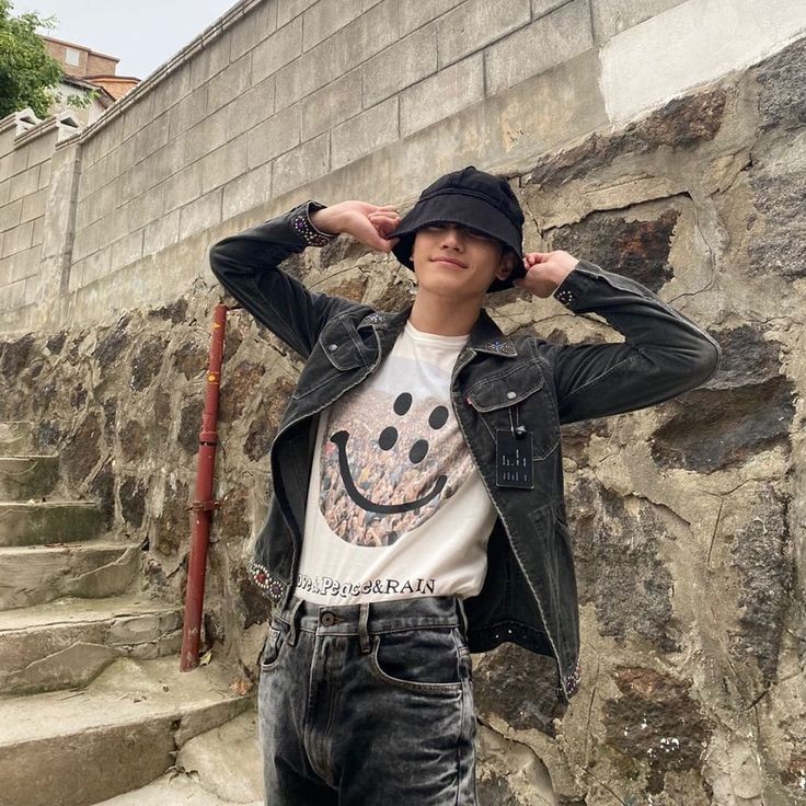 hi kenalin gua Jay 
gua masih newbie jadi mohon bantuannya ya

moots? like+rt 
fambest? dm
#roleplayerindonesia
#roleplayer #roleplayerkpop