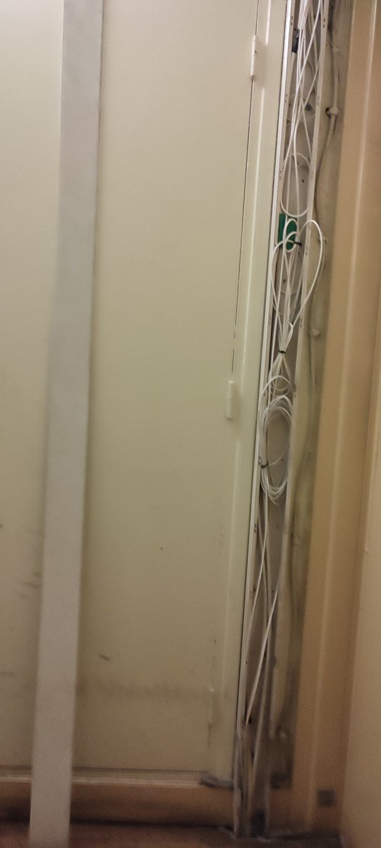 cafemareva's tweet photo. @SFR merci 180 rue Saint-Maur 75010 Paris après le passage de vos techniciens la semaine dernière😭😢 https://t.co/64OcEMWRsA