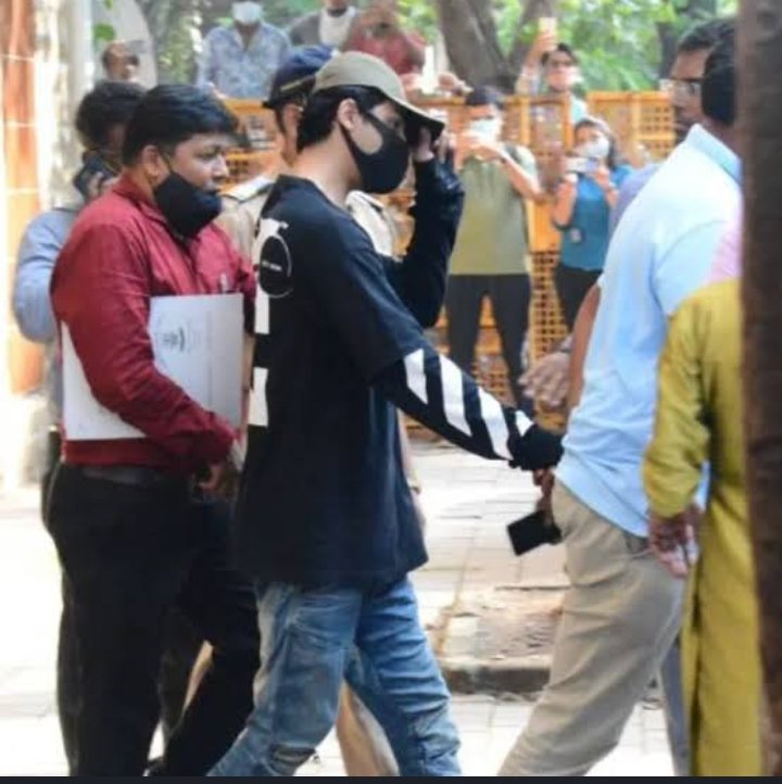 iDeepak9999's tweet photo. AryanKhan's bail must be rejected as attempts are being made to influence witnesses and tamper with evidence.
@NSO365

#NoBailToAryanKhan https://t.co/7noTsxkXBH