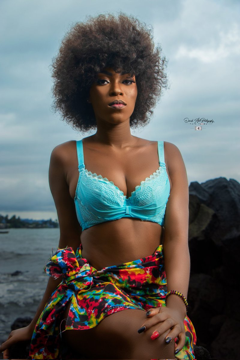 tchoupejoy's tweet photo. SITIN PRETTY
@biggystudios
@naminamifanpage #beachgirl #commercialmodel #blackgirlmagic #ebonygirl https://t.co/FIz6q64T6e