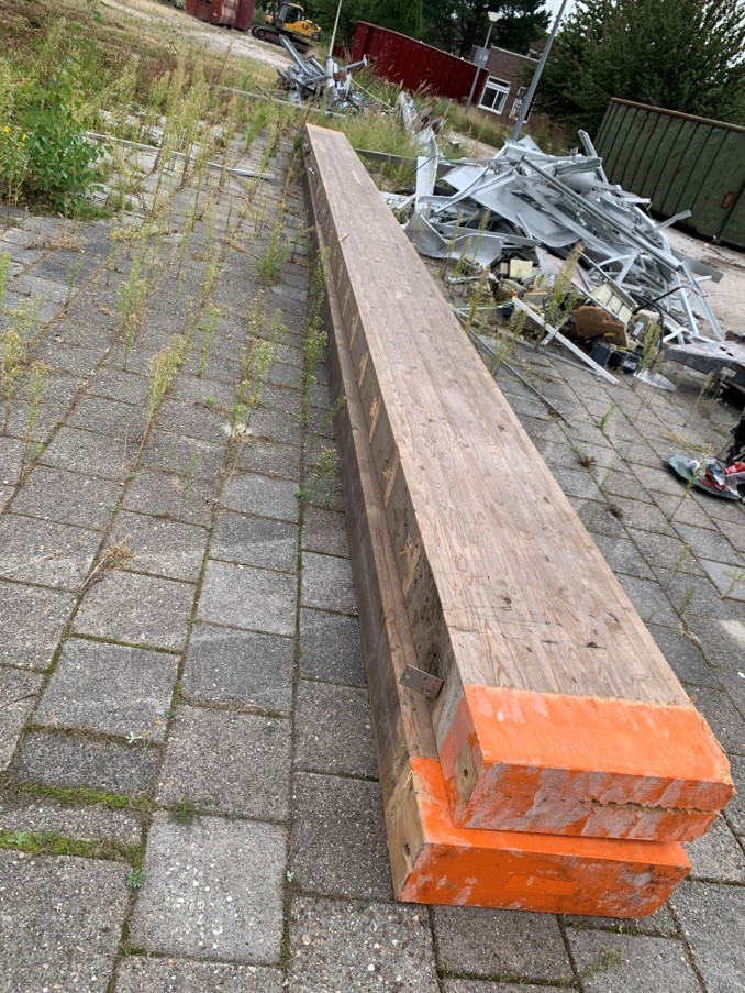 De <a href="/SchefferGroep/">Scheffer Groep</a> #Wezep deed ons het voorstel om #houtenliggers uit het #delftzicht ziekenhuis na demontage terug te kopen. Deze krijgen een #tweedeleven in één van ons projecten. Zo werkt #circulairsamenwerken