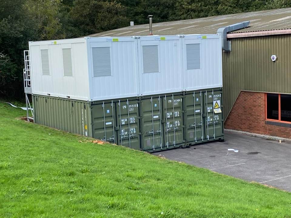 modex_spaces's tweet photo. Last week we delivered and installed a 3 Module Modular Building to Gardners in Cardiff.
Gardners Client will be using this space to work alongside them.
The Modular Building was placed on top of Storage Containers already on site. 
#modularbuildings https://t.co/Y6E4ciWlRM
