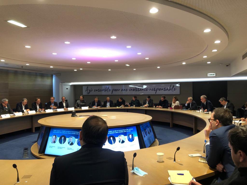 AFRClient's tweet photo. #Tableronde2 đ LâutilitĂ© sociale et Ă©conomique des centres externalisĂ©s de la Relation Client rĂ©vĂ©lĂ©e avec la crise @Webhelp_FR @TeleperFrance organisĂ©e par @sp2C_general et lâ@AFRClient https://t.co/cnaDKDWheV