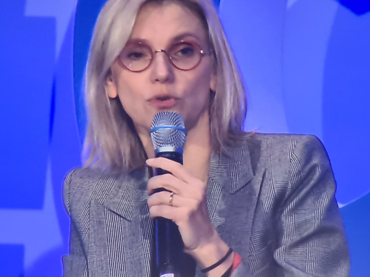 <a href="/AgnesRunacher/">Agnès Pannier-Runacher 🇫🇷🇪🇺</a> salue le travail des CCI durant la mandature. 
Plan de relance
Industrie du futur
<a href="/ccifrance/">CCI France 🇫🇷🇪🇺</a> <a href="/CCINleAquitaine/">CCI Nouvelle-Aquitaine</a>