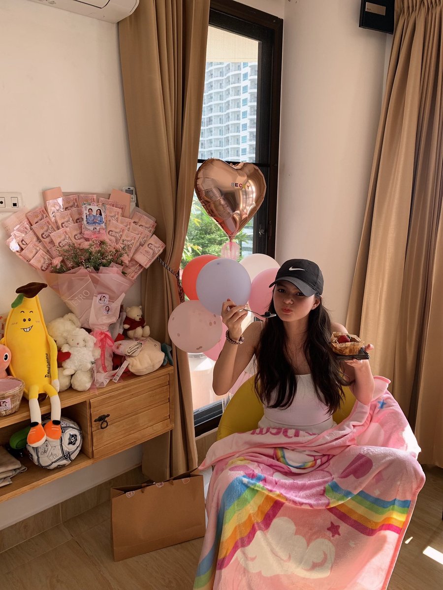 AngelssBecky's tweet photo. Thankful for you ily ka❤️🥰 #มามี้ของน้อนเบค #beckysangels https://t.co/1zAVYJs4E9